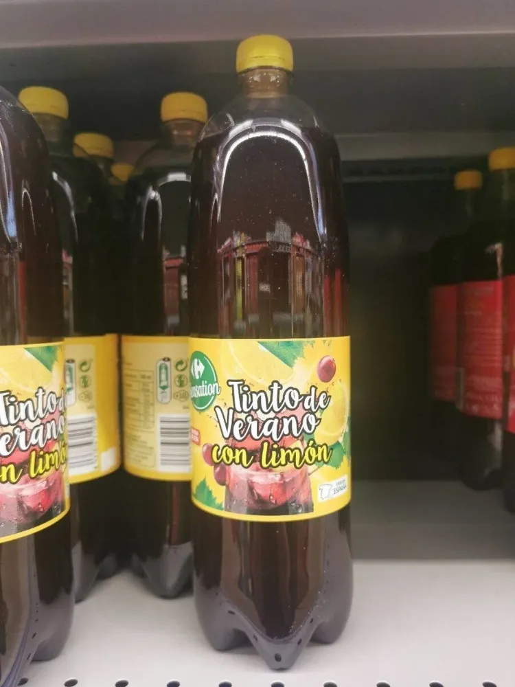 Tinto de Verano con limón