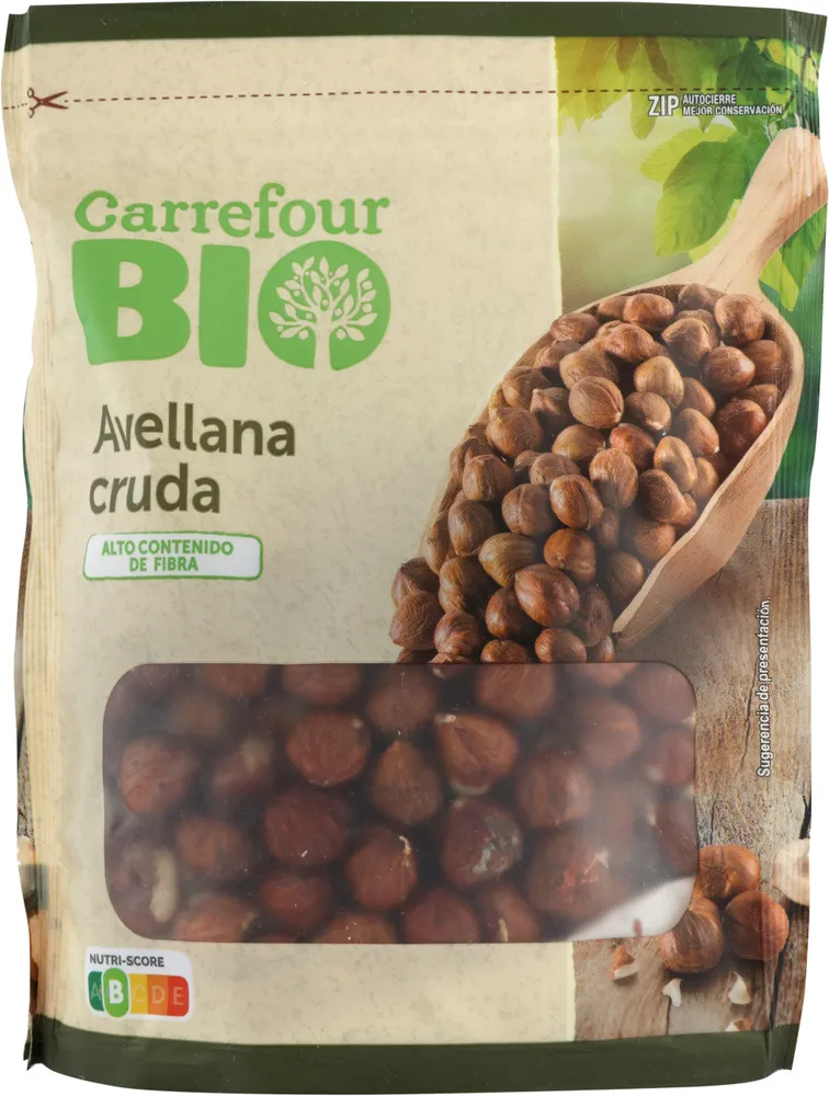Avellana cruda