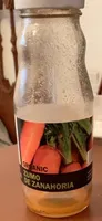 Zumo orgánico de zanahoria
