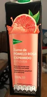 Zumo de pomelo rosa exprimido