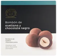 Bombón de avellana y chocolate negro