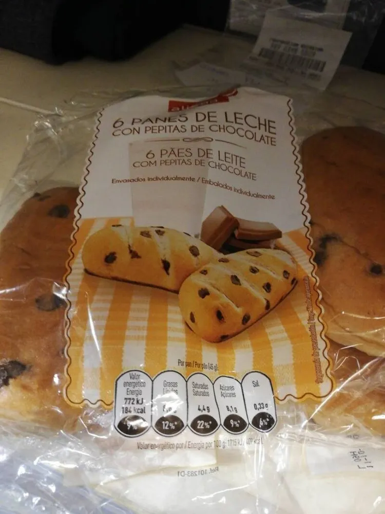 Pan de leche con pepitas de chocolate envasados individualmente