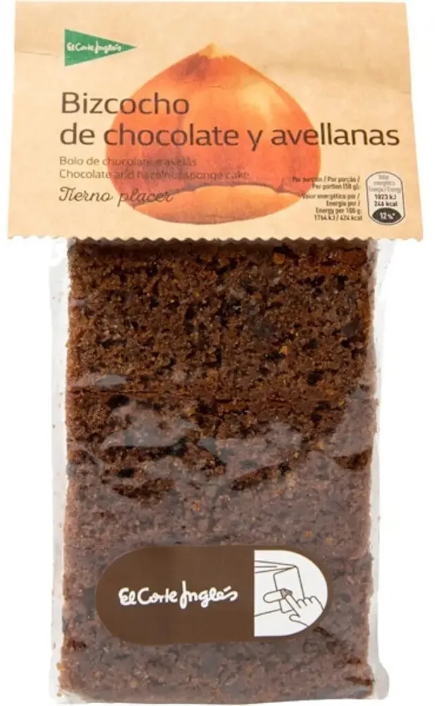 Bizcocho de chocolate y avellanas