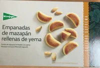 Empanadas de mazapán rellanas de yema