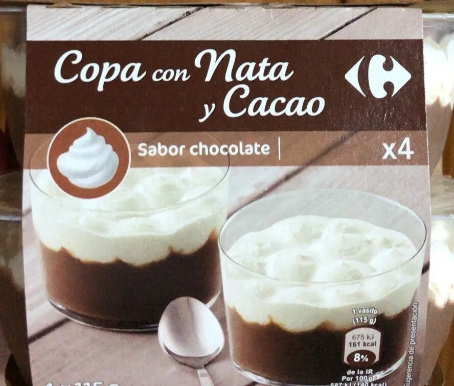 Copa con nata y cacao