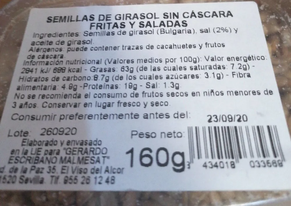 Semillas de girasol sin cáscara fritas y saladas
