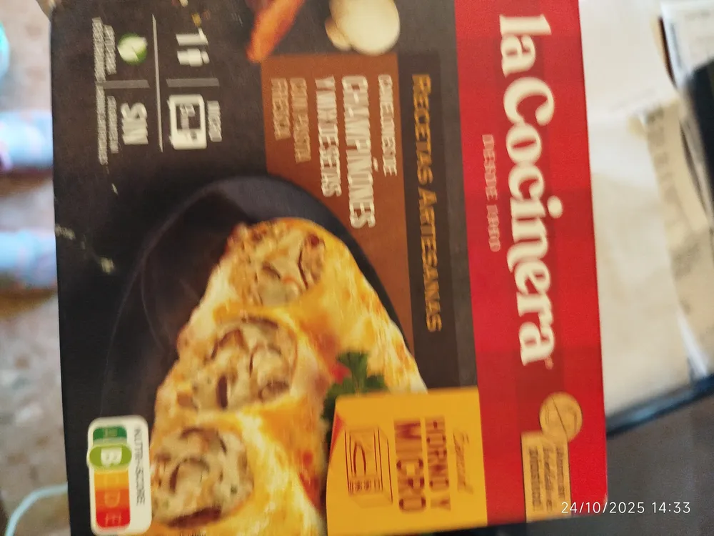 Pizza de pollo y champiñones