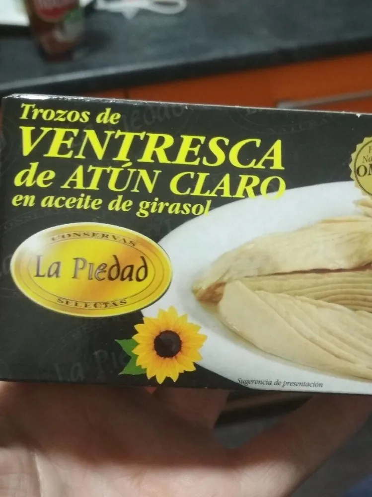 Trozos de ventesca de atún claro en aceite de girasol