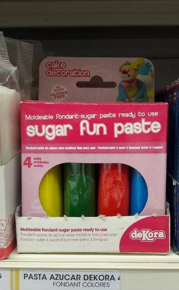Sugar fun paste