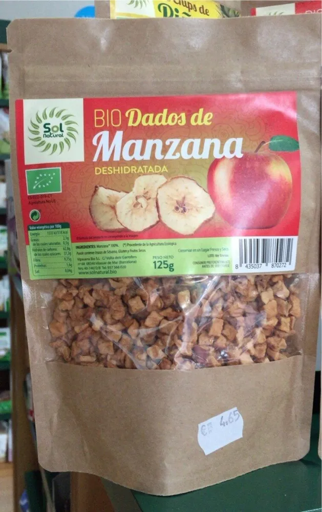 Dados de manzana desidratada