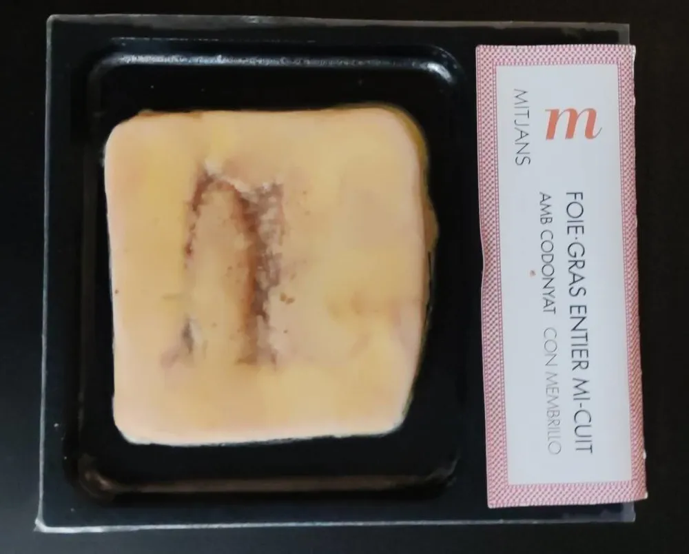 Foie-Gras Entier Mi-Cuit con membrillo