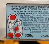 Bâtonnet à la crème fourrés à la fraise