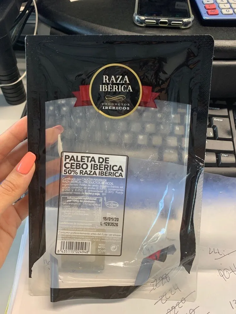 Paleta de cerdo ibérico 50%