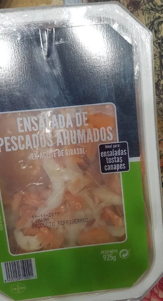 Ensalada de pescados ahumados