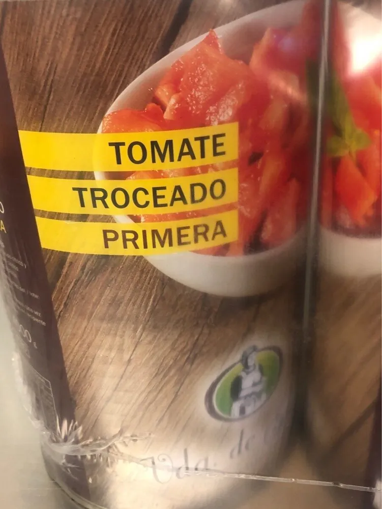Tomate troceado