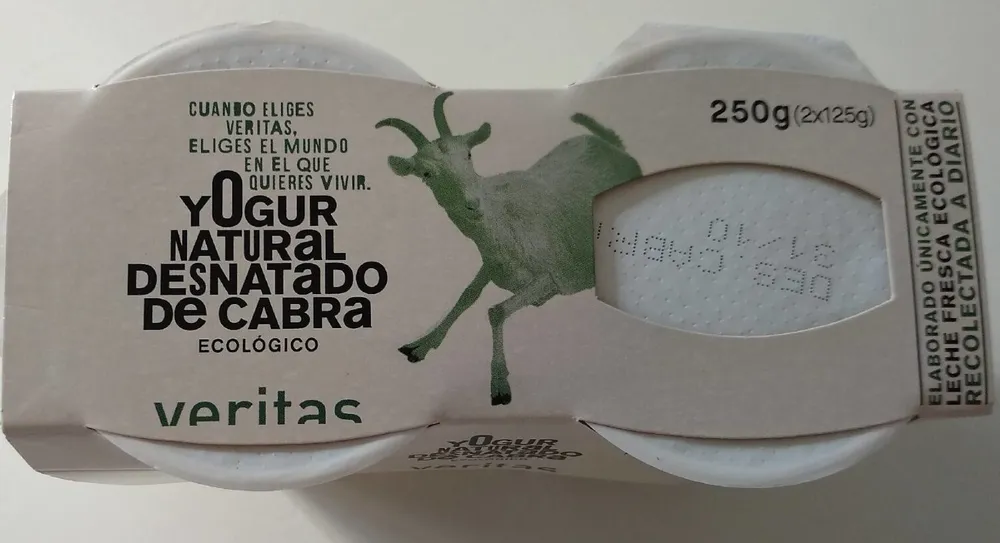 Yogur natural desnatado de cabra