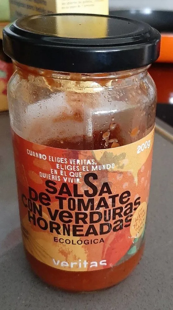 Salsa de tomate con verduras horneadas ecológico