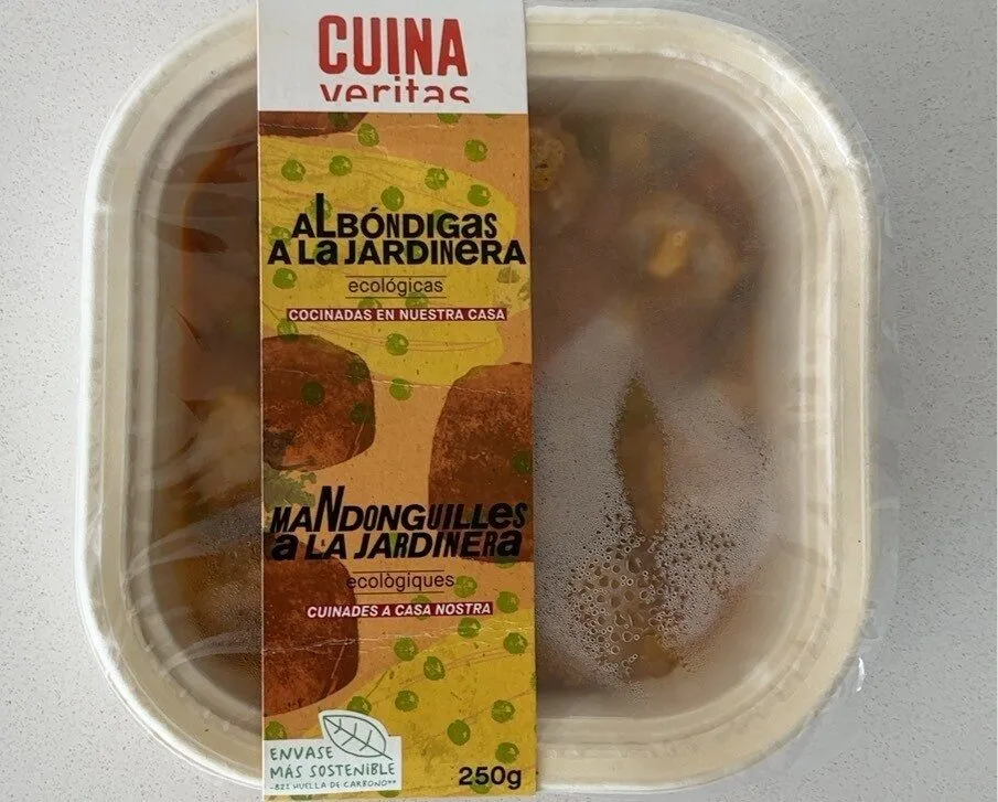 ALBÓNDIGAS A LA JARDINERA