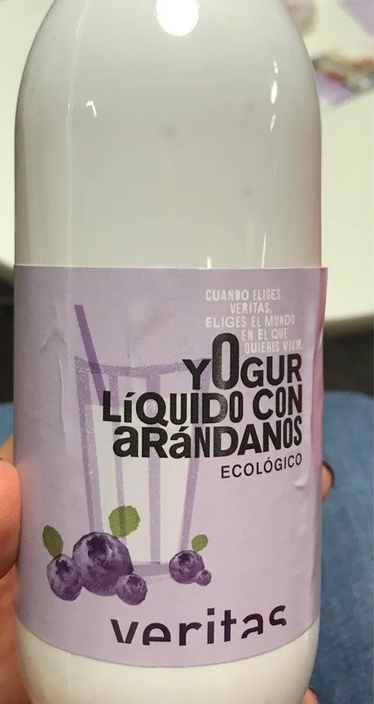 Yogur liquido con arandanos