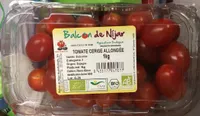 Tomate cerise allongée