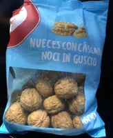 Nueces con cáscara
