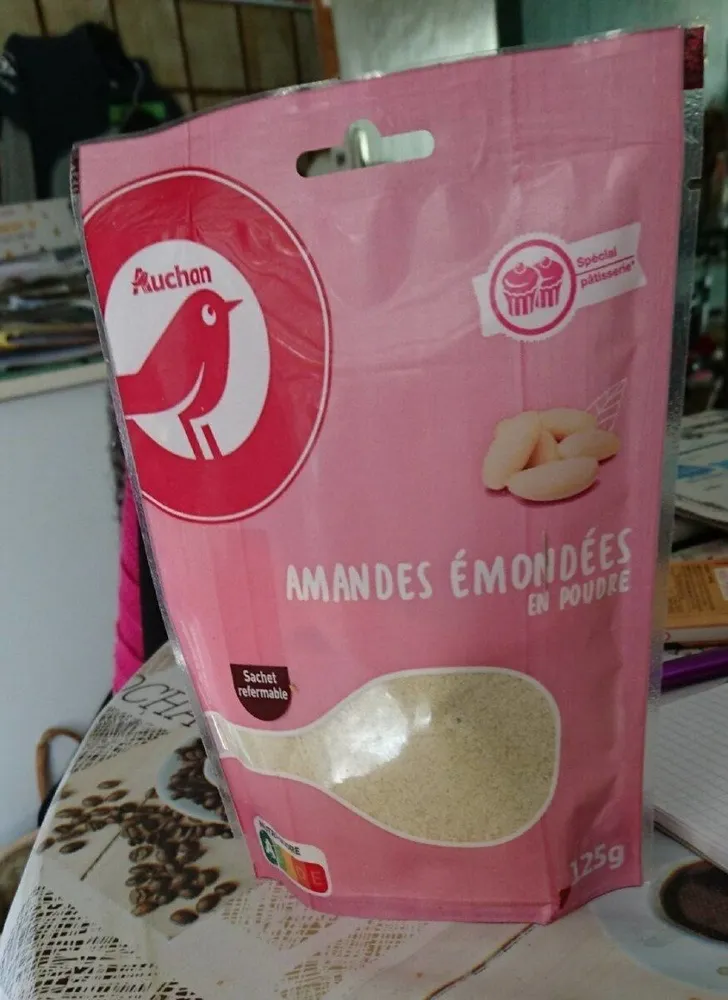 Amandes émondées en poudre