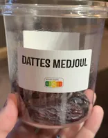 Dattes medjoul decongelees avec noyau