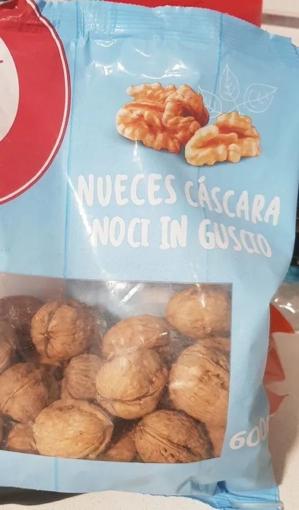 Nueces cascara