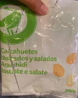Cacahuetes tostados y salados