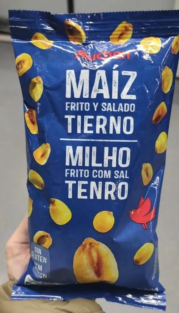 Maíz frito y salado tierno