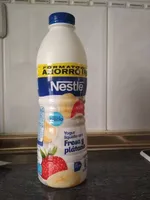 Yogur líquido con fresa y plátano