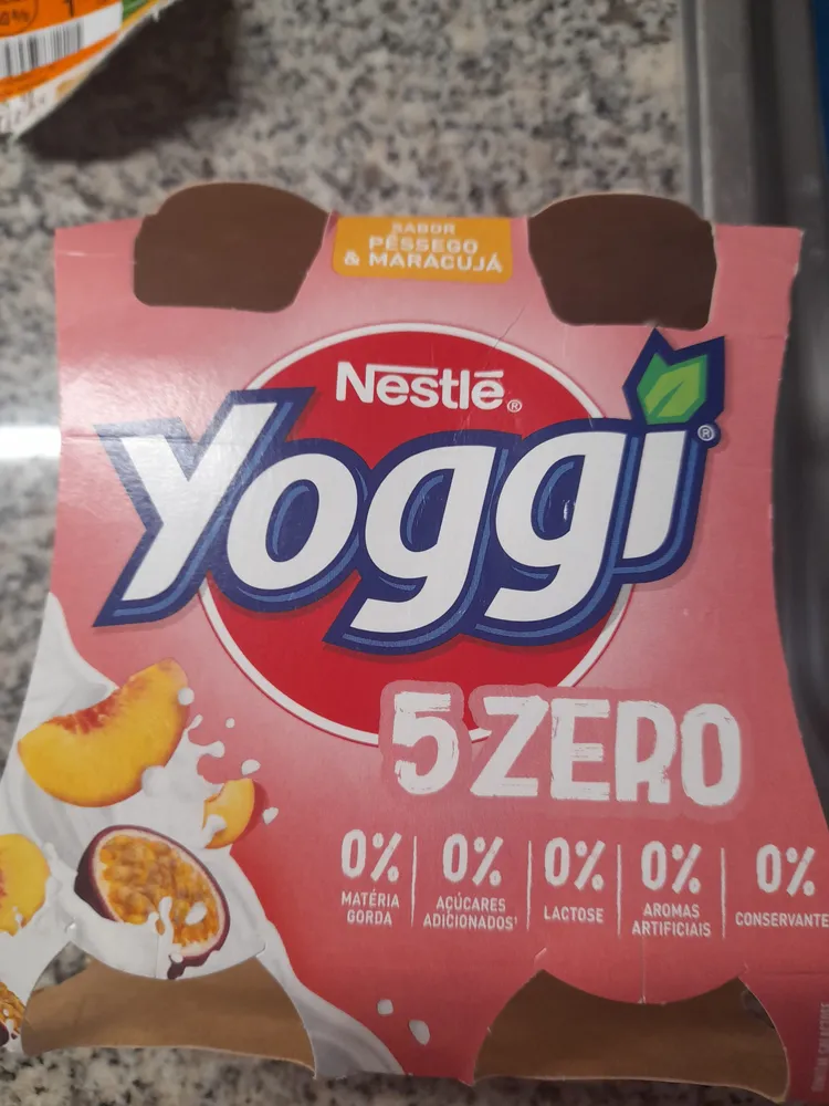 Iogurte liquido sabor pêssego e maracujá