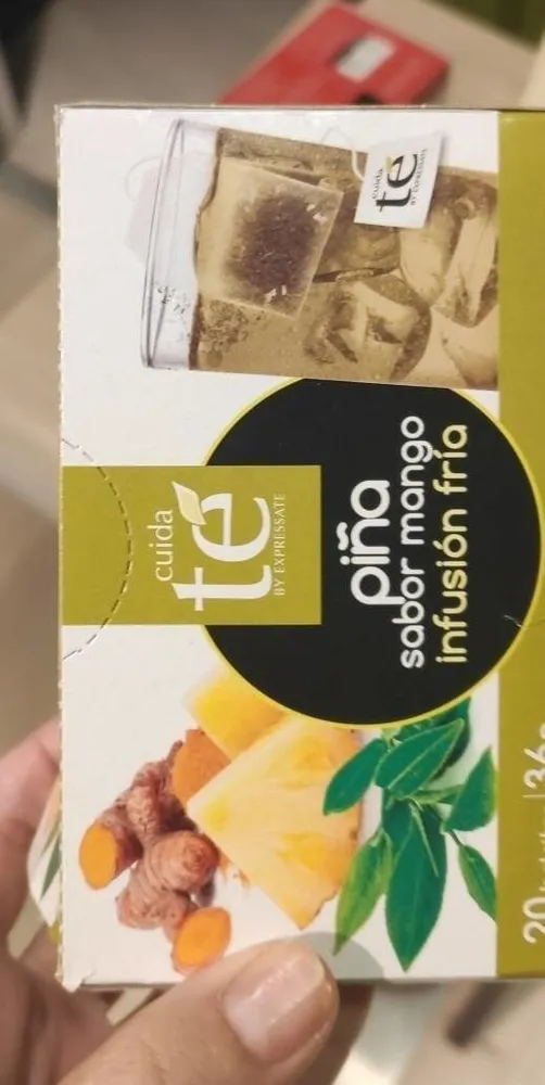 Infusión fría de piña