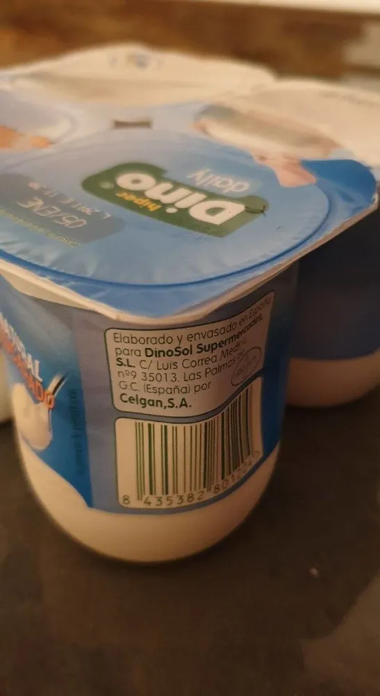 Yogur natural azucarado