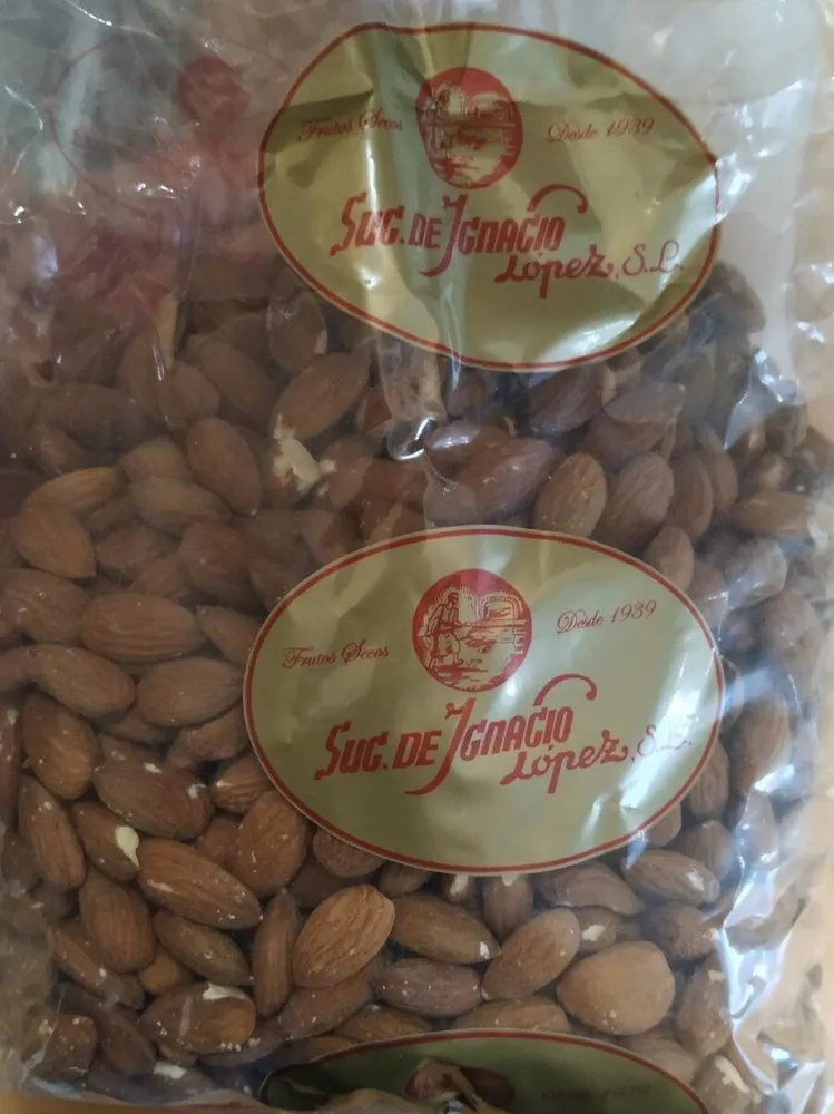 Almendra Americana Cruda con Piel