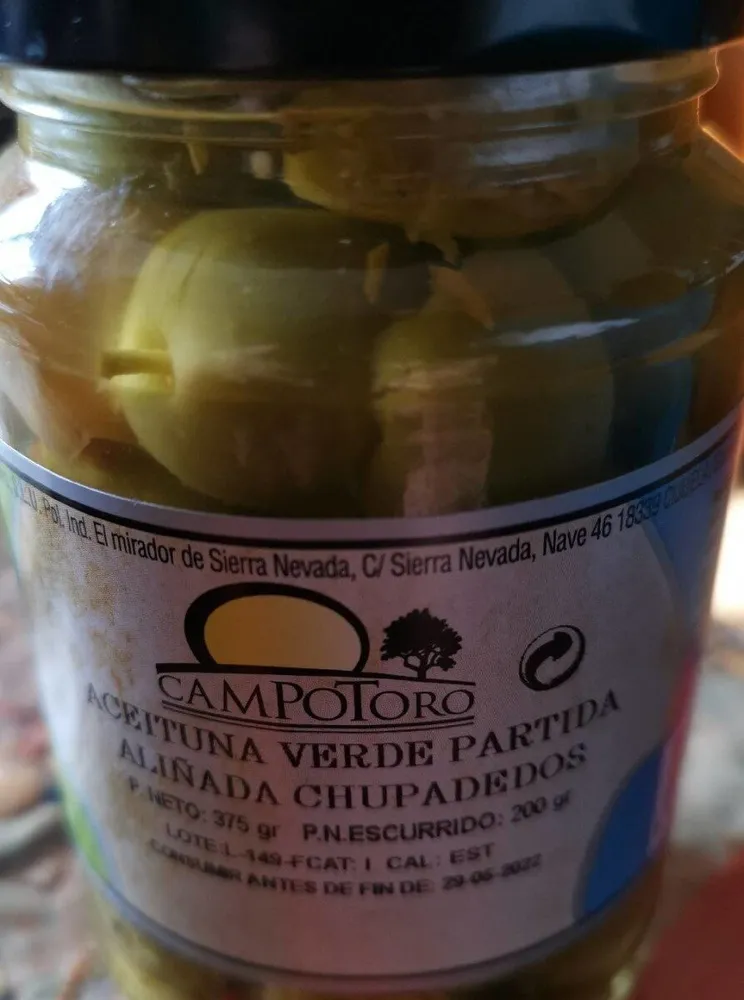 Aceituna verde partida aliñada chupadedo