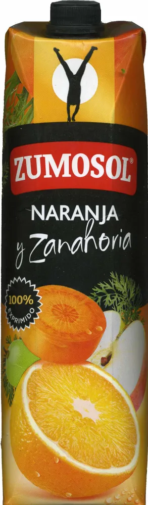 Bebida de zumo de naranja,zanahoria,manzana y