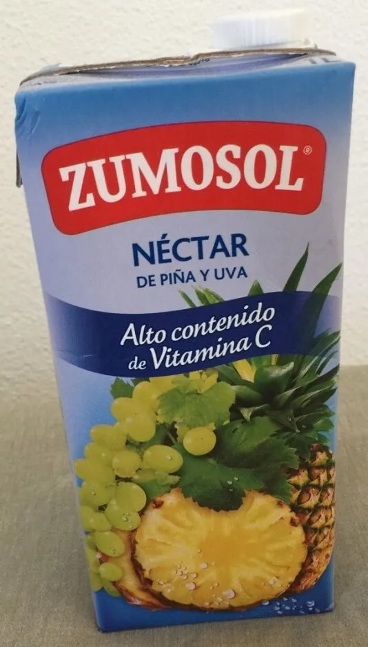 Néctar de piña y uva