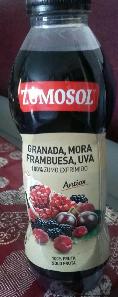 Granada , mora , frambuesa , uva