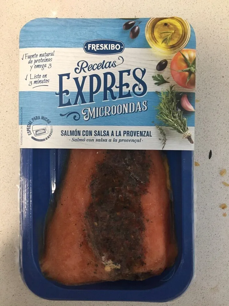 Salmon con salsa a la provenzal