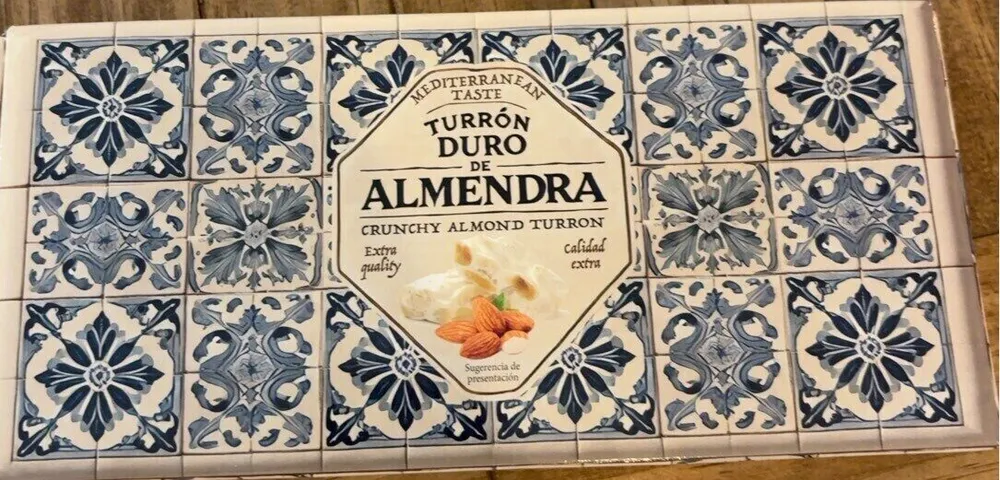 Turron duro del almendra
