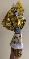 Oeuf en chocolat au lait avec surptise Play-Doh