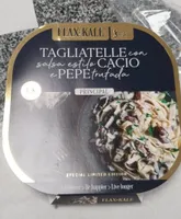 Tagliatelle con salsa estilo cacio e pepe trufada