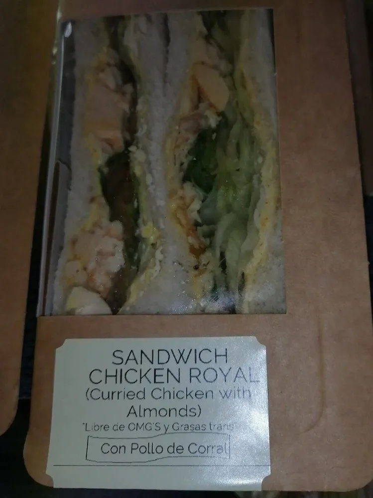 Sandwich chicken royal