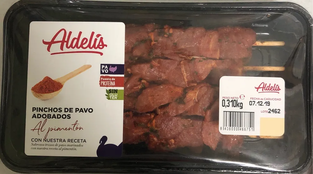 Pinchos de pavo adobados con pimenton