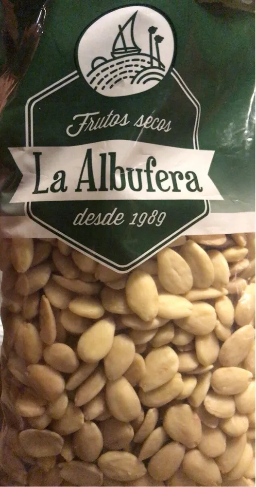 Almendra blanca cruda
