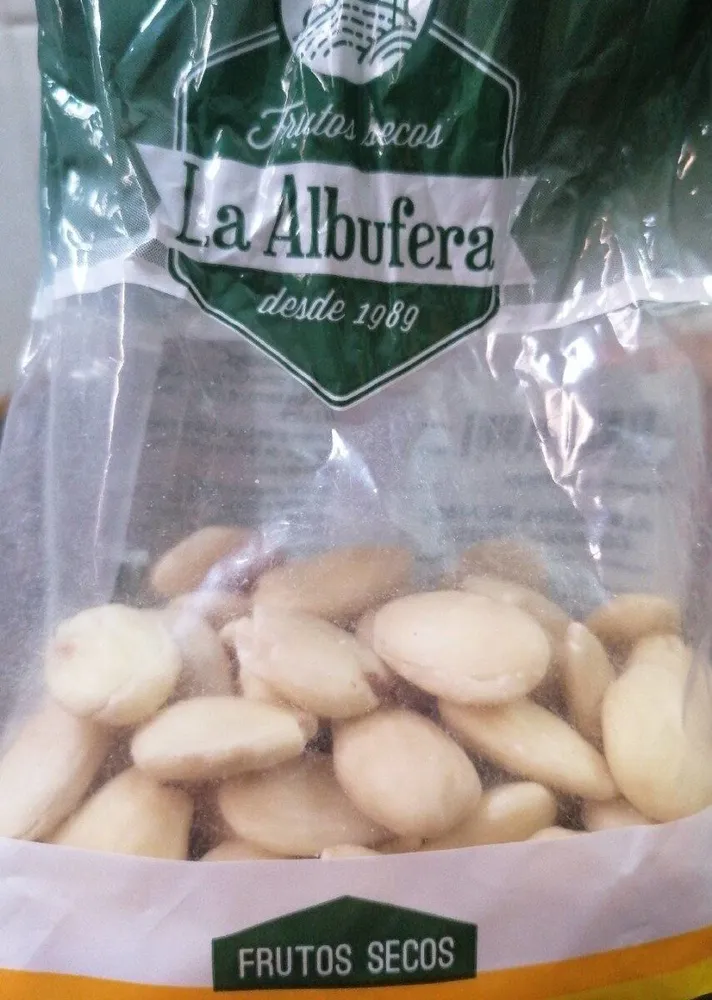 Almendra blanca comuna cruda