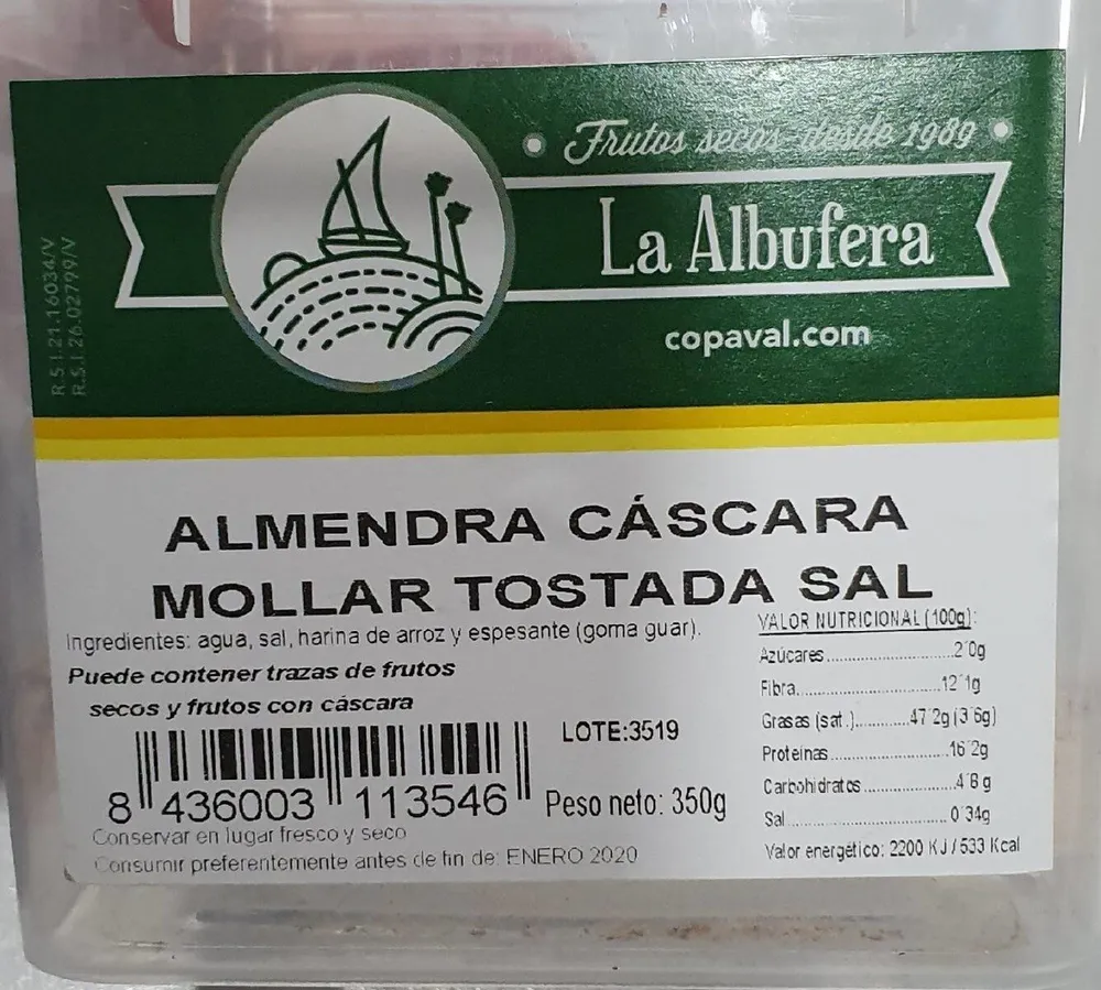 Almendra cáscara mollar tostada sal