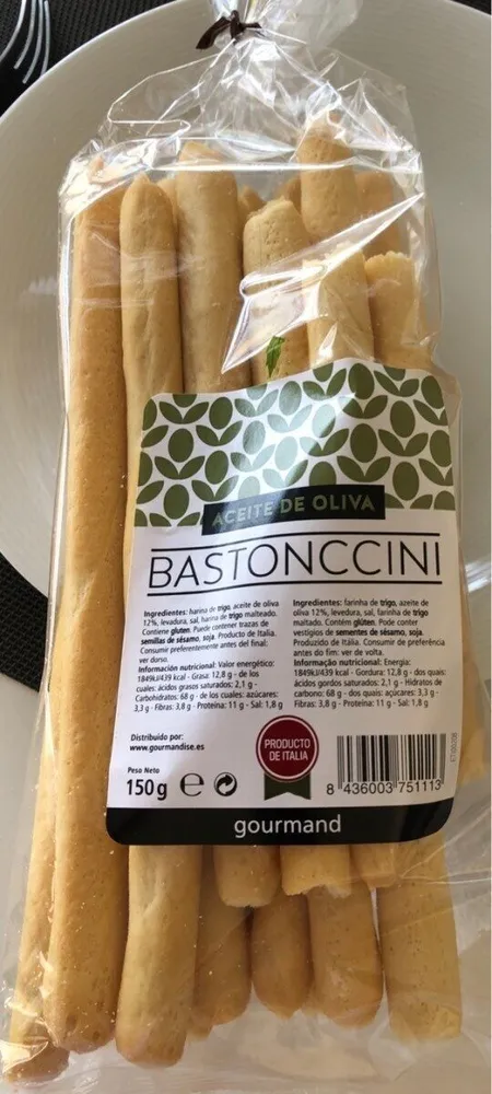 Bastones de pan con aceite de oliva
