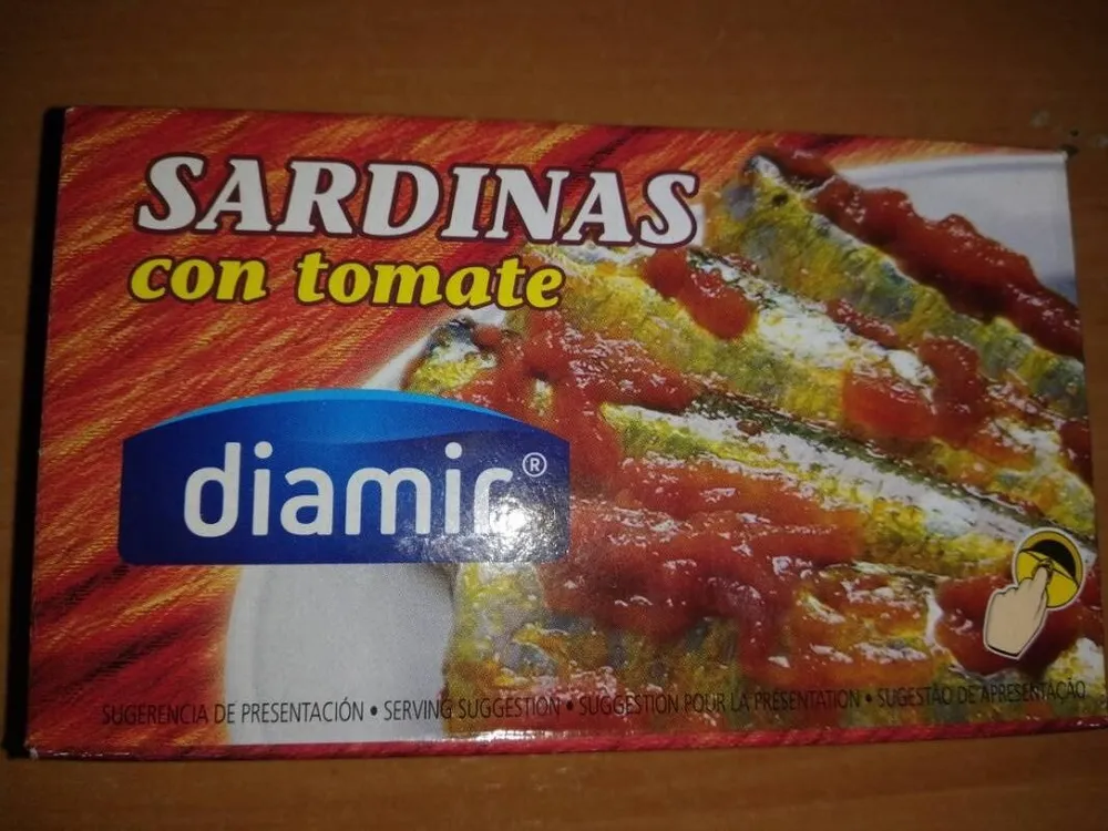 Sardinas con tomate